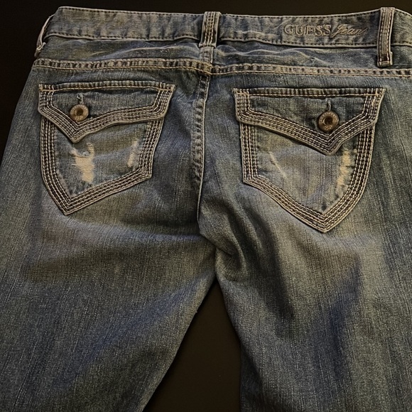 Guess flirty straight distressed ripped  light wash jeans Sz 27 - Picture 5 of 9